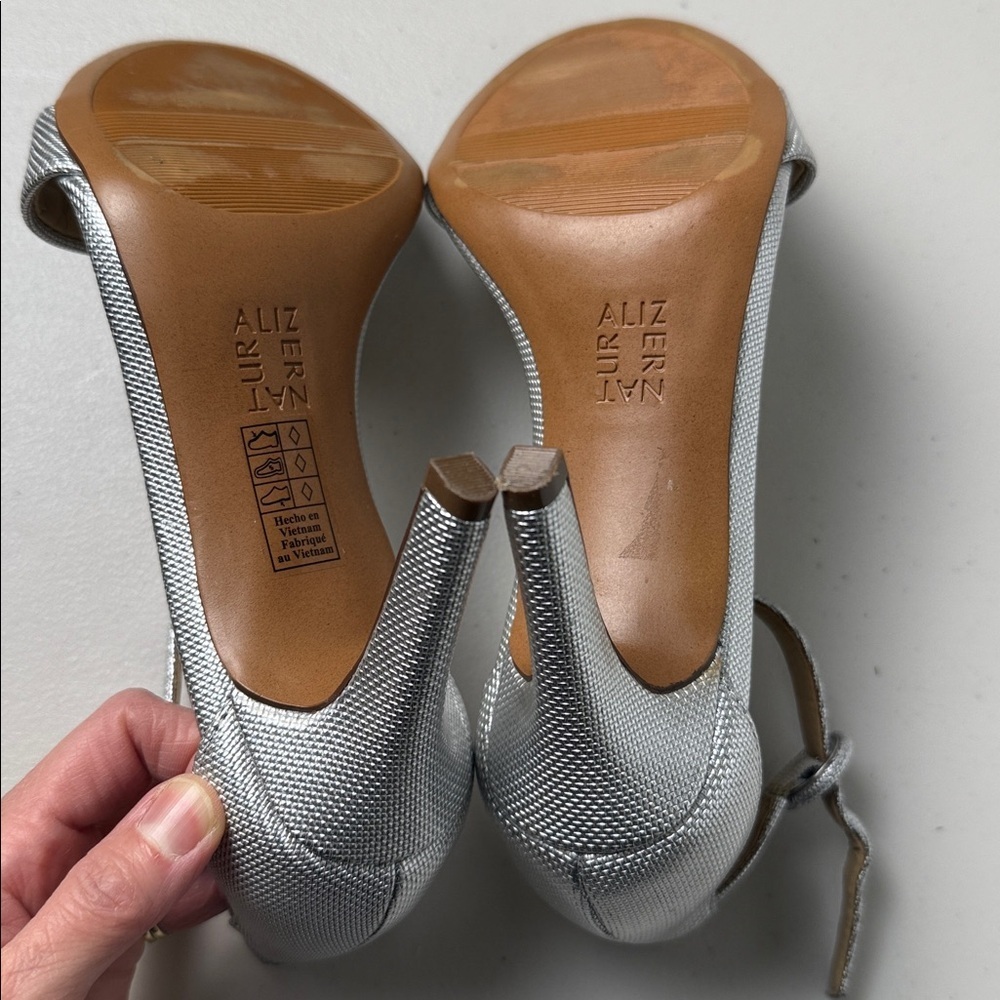 Naturalizer Strappy Heels Silver Size 6.5 - Picture 12 of 16